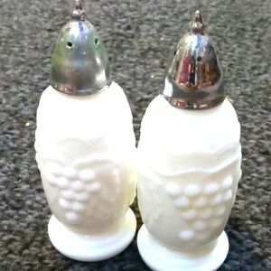 AWESOME!/ MILK GLASS SALT& PEPPER  SHAKERS